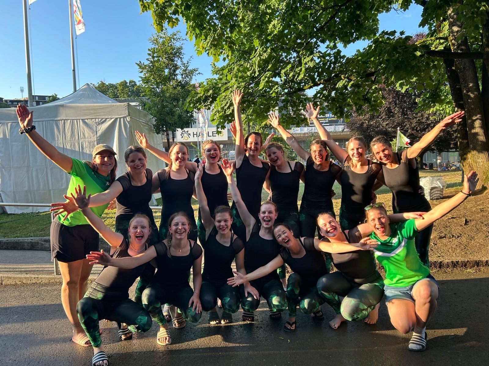 ETF Damenriege 1.JPG